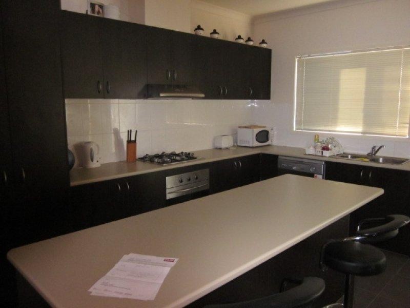 3 Acorn  Lane, Pakenham VIC 3810