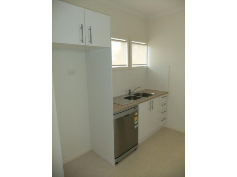 1/11 Howqua Pl, Pakenham VIC 3810