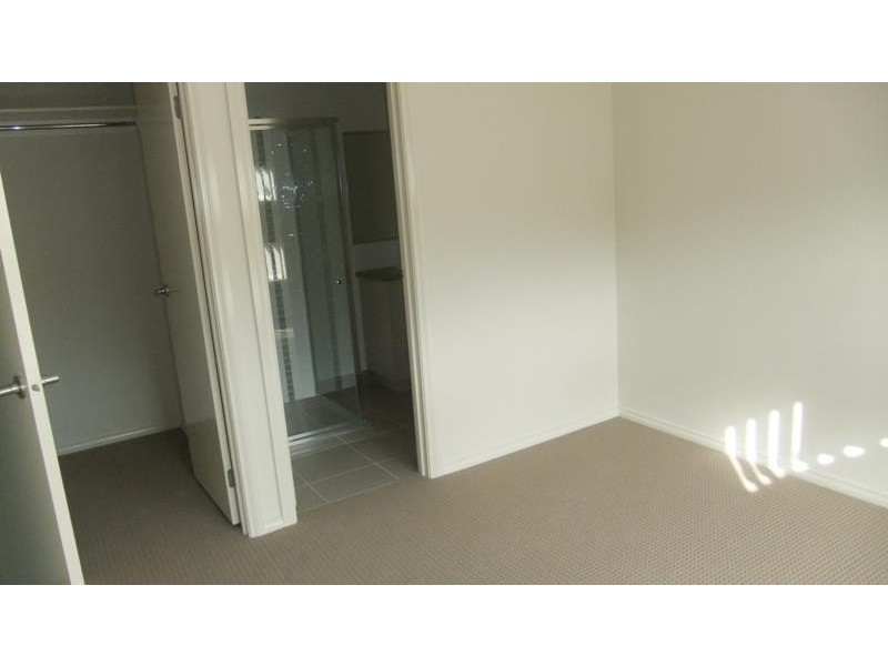 185 Phillip  Dr, Sunbury VIC 3429