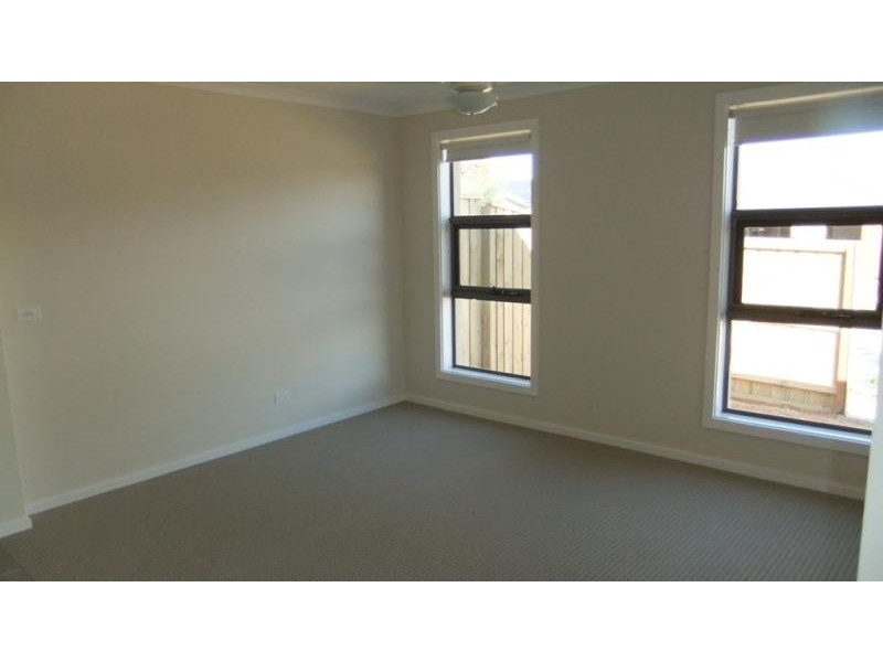 2 Sunningdale  Dr, Doreen VIC 3754