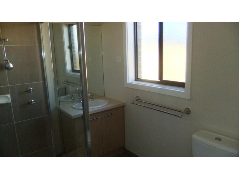 2 Sunningdale  Dr, Doreen VIC 3754