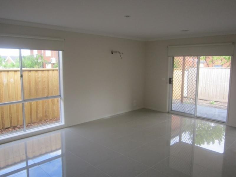 73 Sarissa St, Lalor VIC 3075