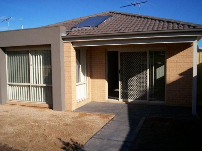 262 The Lakes  Bvd, South Morang VIC 3752
