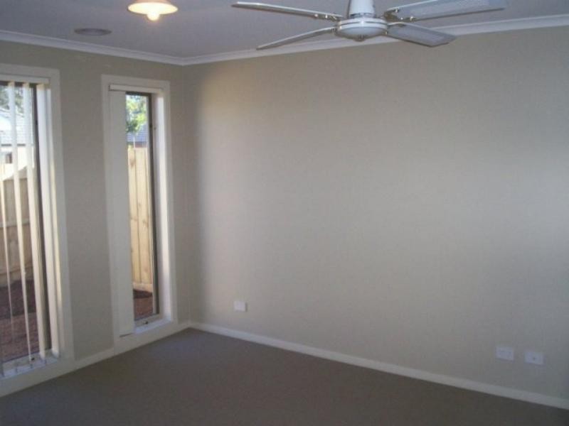 262 The Lakes  Bvd, South Morang VIC 3752