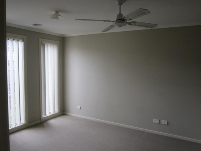 262 The Lakes  Bvd, South Morang VIC 3752