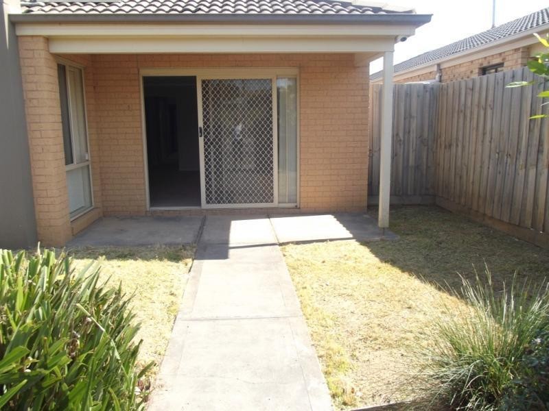 262 The Lakes  Bvd, South Morang VIC 3752