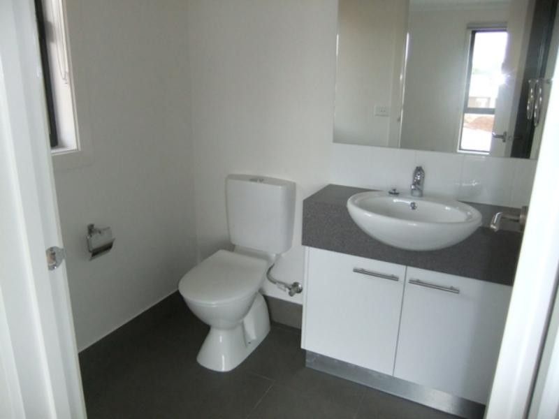 6 Oswin Ct, Sunbury VIC 3429