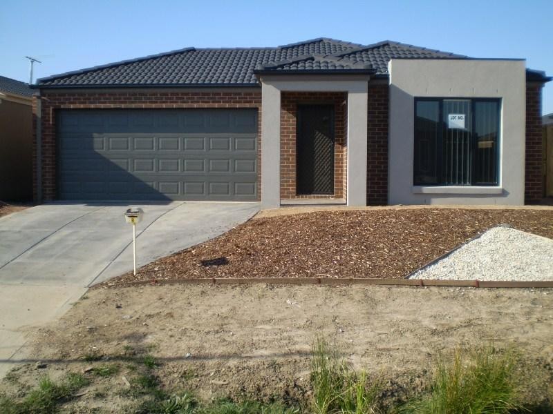 9 Mallard Cl, Williams Landing VIC 3027