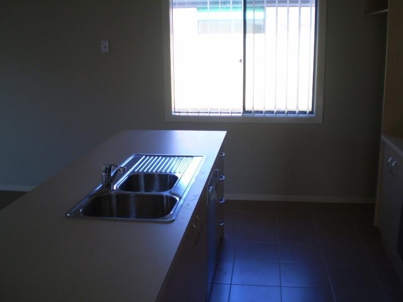 9 Mallard Cl, Williams Landing VIC 3027