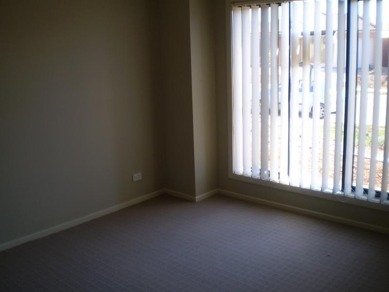 9 Mallard Cl, Williams Landing VIC 3027