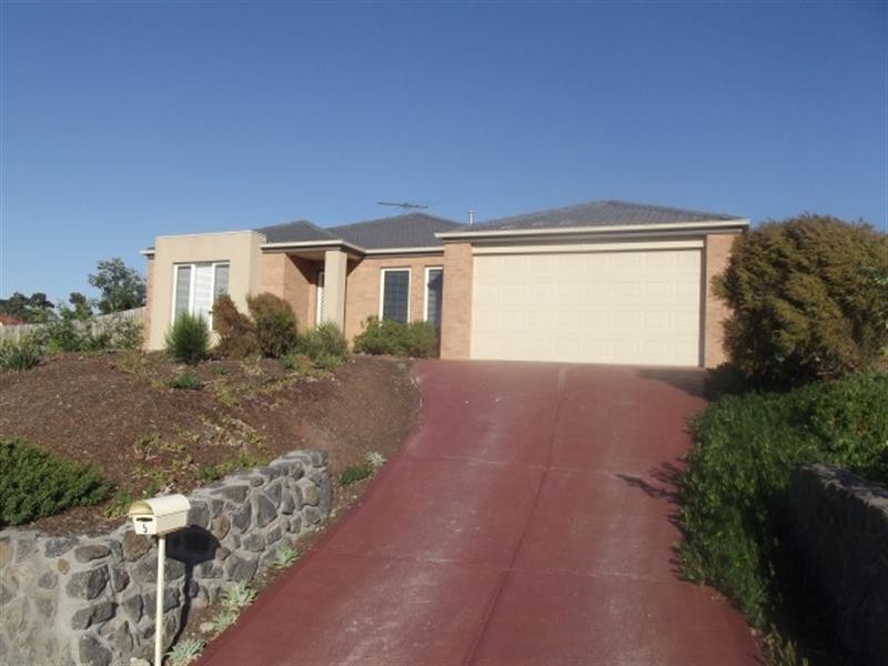 5 Emma  Ct, Sunbury VIC 3429