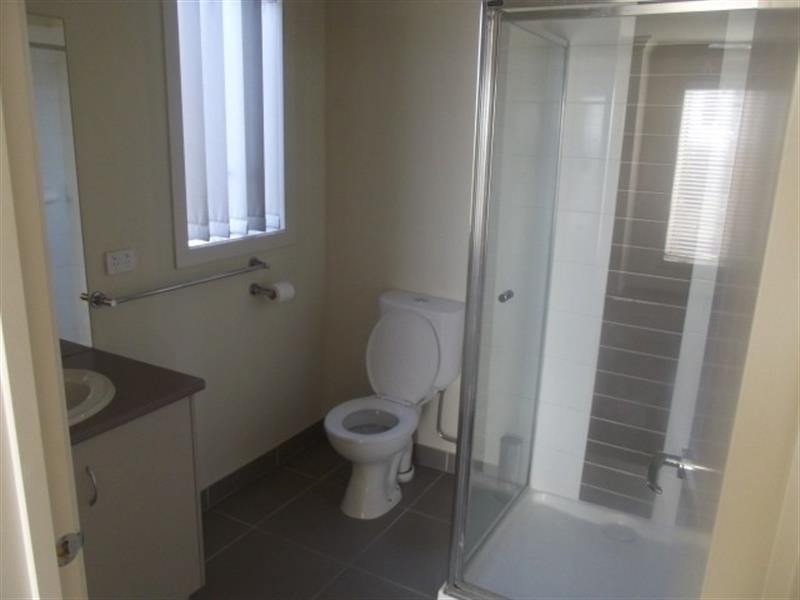 5 Emma  Ct, Sunbury VIC 3429