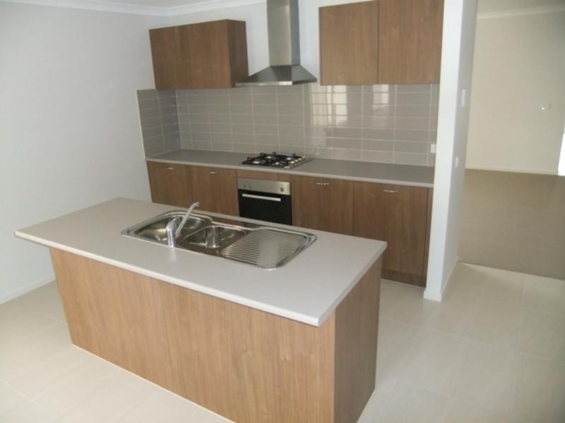 43 Manuka Gr, Wyndham Vale VIC 3024