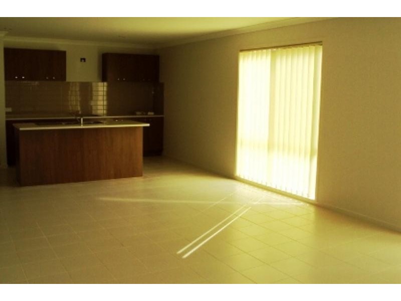 26 Villiers Dr, Point Cook VIC 3030
