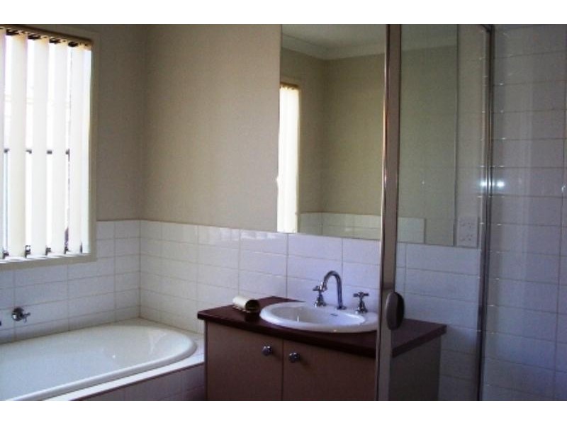 26 Villiers Dr, Point Cook VIC 3030