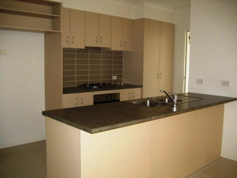 2 Toporoa Ct, Sandhurst VIC 3977