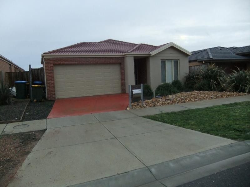 39 Billabong Cres, Tarneit VIC 3029