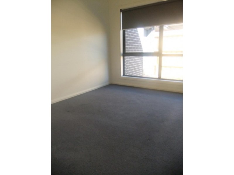 3/3 Howard  Ct, Glenroy VIC 3046