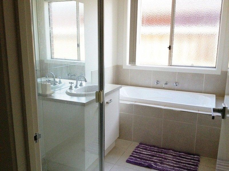 17 George Frederick Rd, Cranbourne VIC 3977