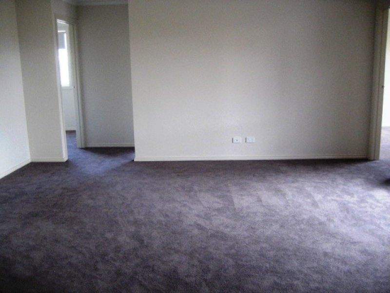 4 Carabott Pl, Berwick VIC 3806