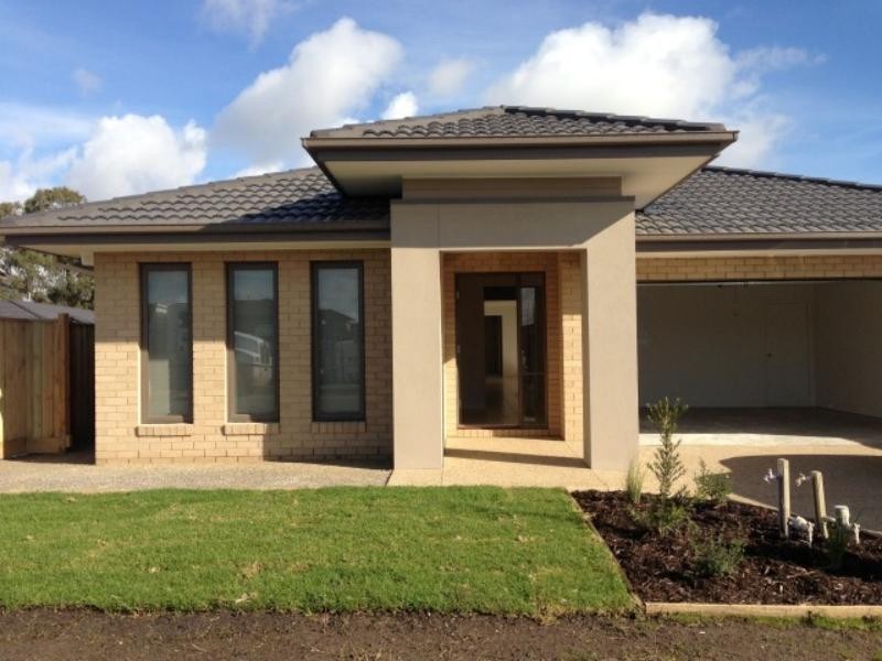12 Warrego  Cct, Sandhurst VIC 3977