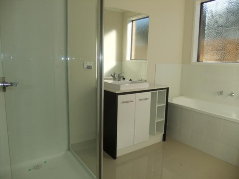 134 William Thwaites Bvd, Cranbourne North VIC 3977