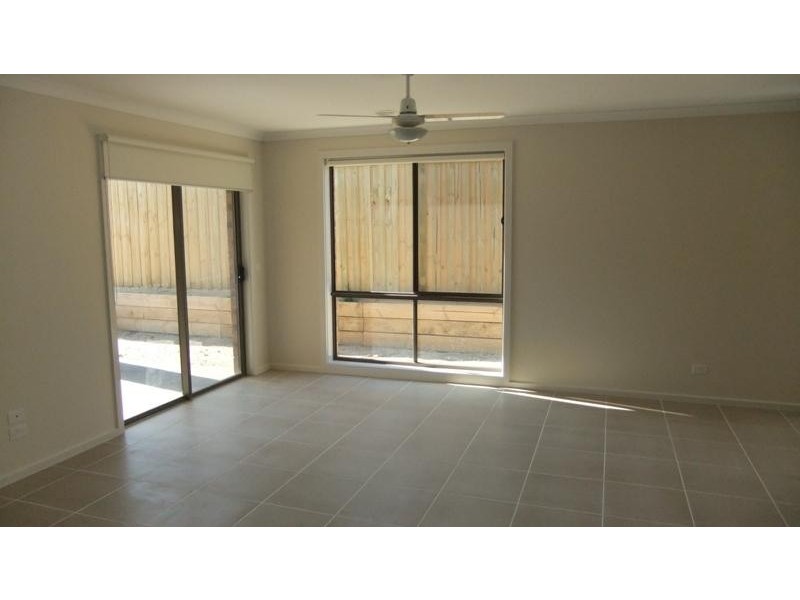 13 Raine Ct, Sunbury VIC 3429