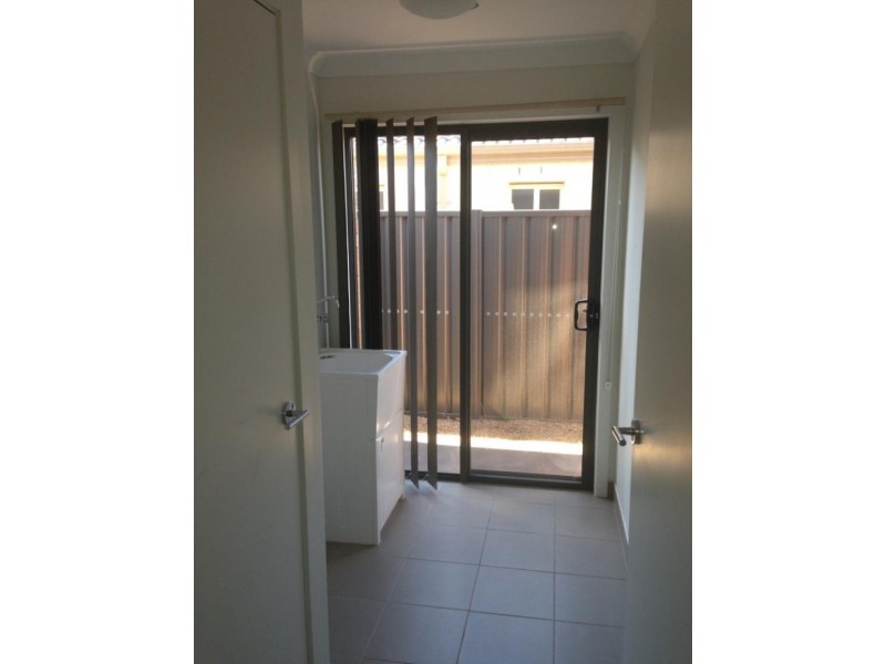 56 Pioneer  Dr, Deer Park VIC 3023