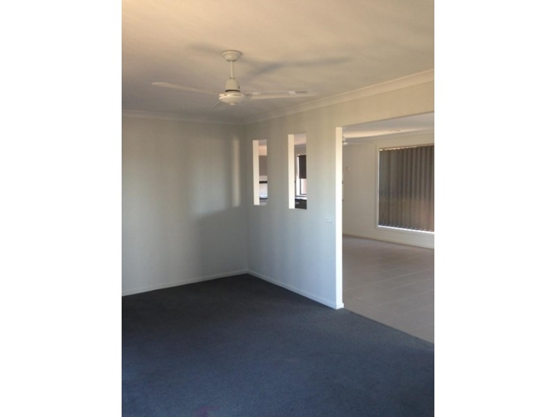 56 Pioneer  Dr, Deer Park VIC 3023