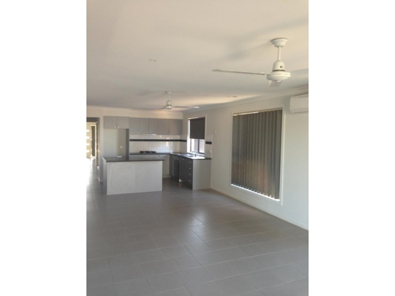 56 Pioneer  Dr, Deer Park VIC 3023