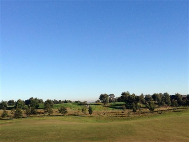 17 Derwent Lane, Sandhurst VIC 3977