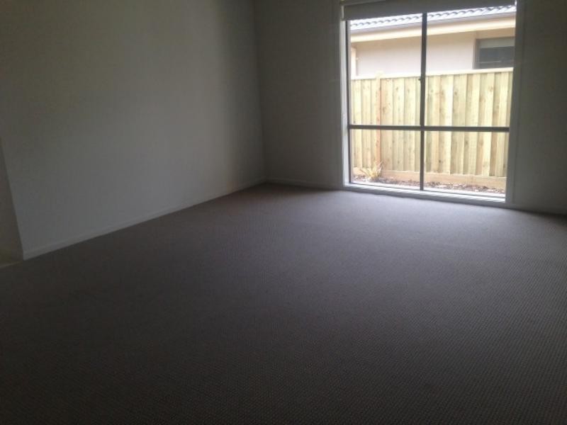 208 Sandhurst Bvd, Sandhurst VIC 3977