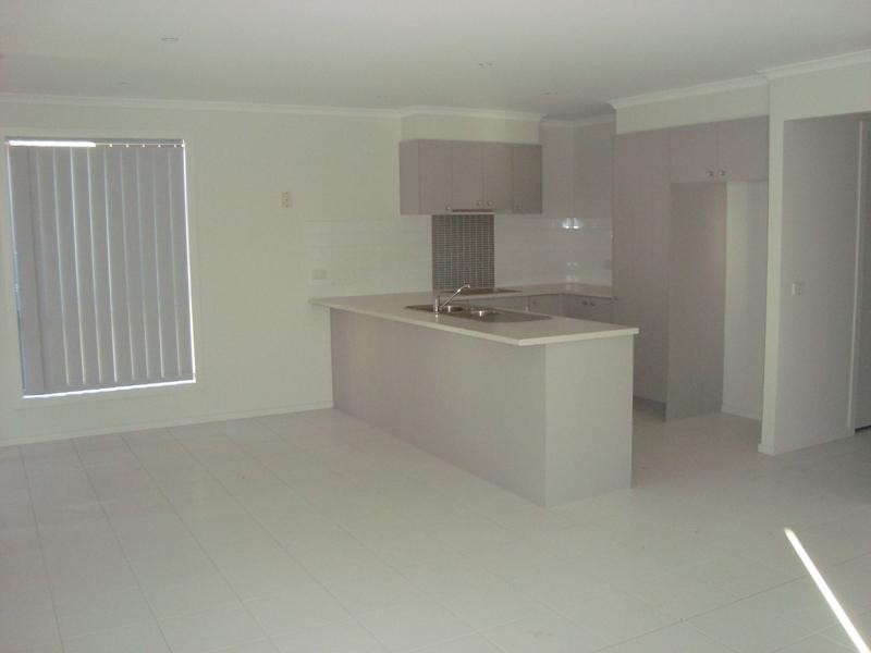 15 Dominion Tce, Truganina VIC 3029
