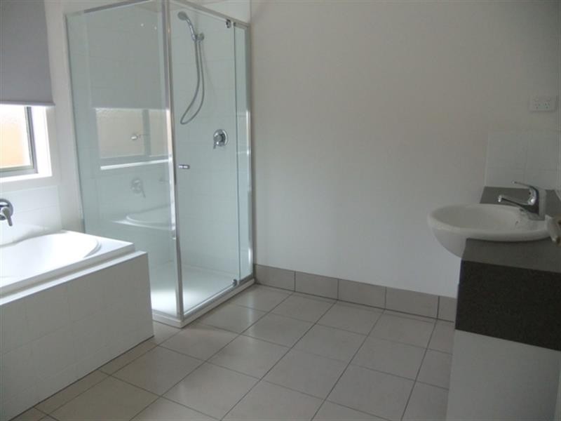 15 Brimstone Dr, Tarneit VIC 3029