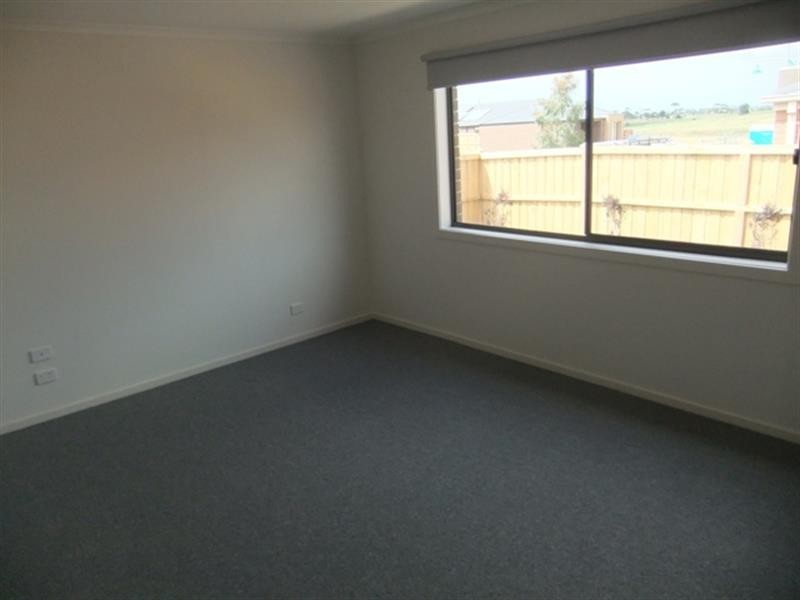 15 Brimstone Dr, Tarneit VIC 3029