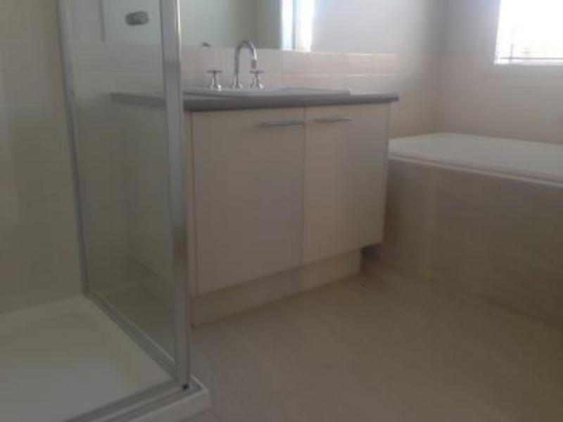 14 Clarence Ct, Sandhurst VIC 3977