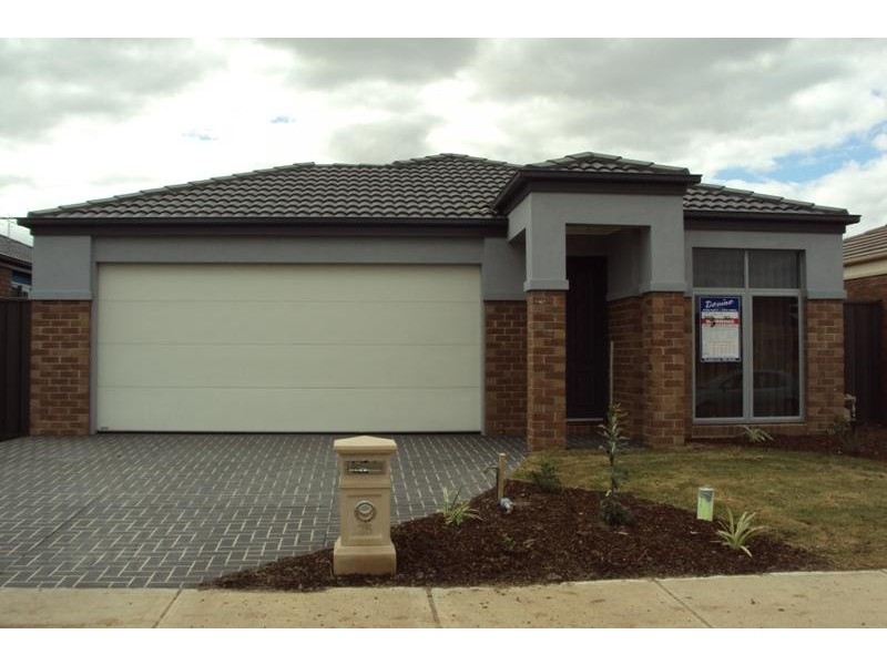75 Jonah Pde, Deer Park VIC 3023