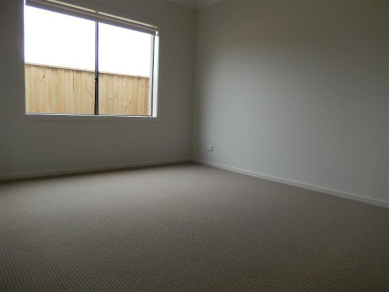 184 Sandhurst Bvd, Sandhurst VIC 3977