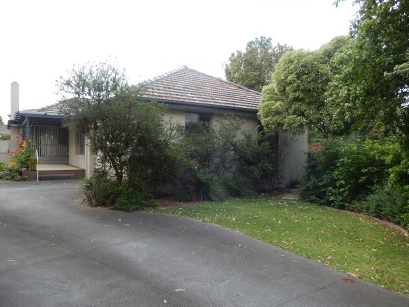 10 Hertford Ct, Wantirna South VIC 3152