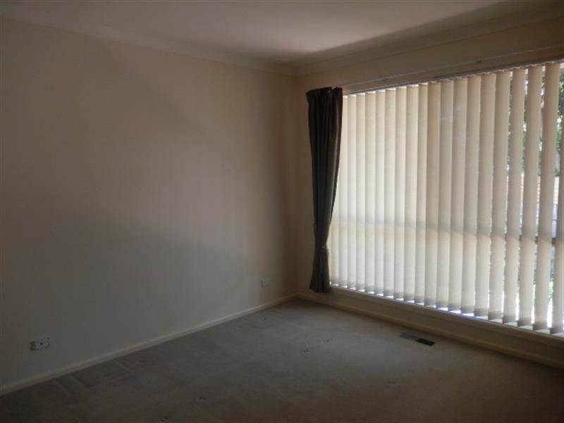 10 Hertford Ct, Wantirna South VIC 3152