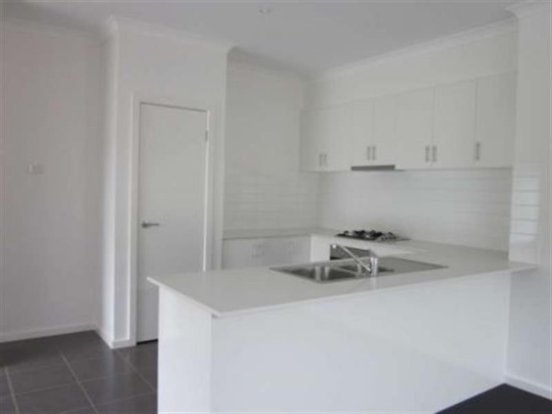 2/4 Cadiz Waters -, Point Cook VIC 3030