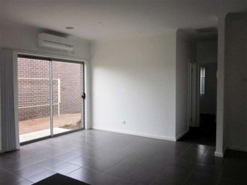 2/4 Cadiz Waters -, Point Cook VIC 3030