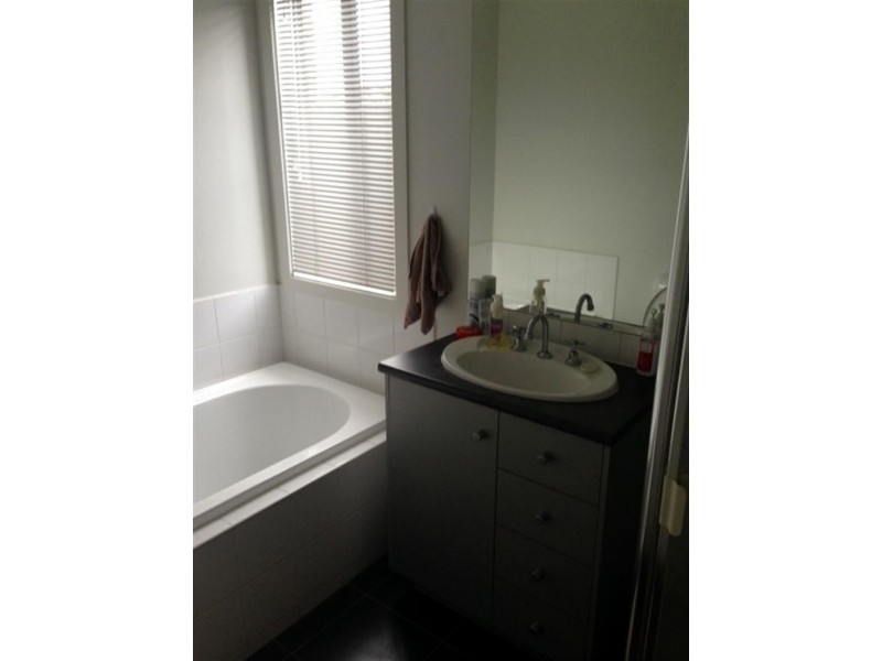 2 Parnell Pl, Truganina VIC 3029