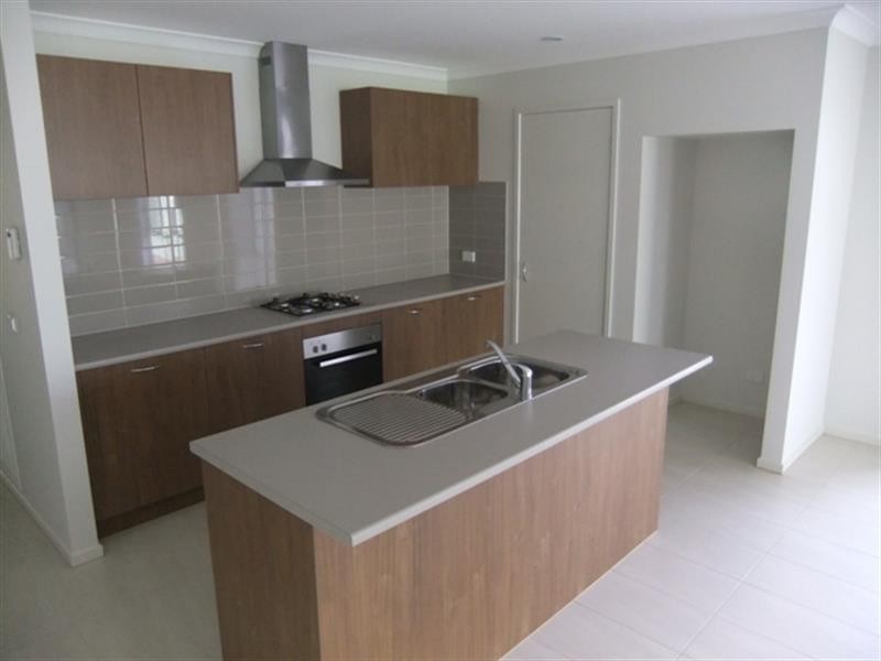 29 Manuka Gr, Wyndham Vale VIC 3024