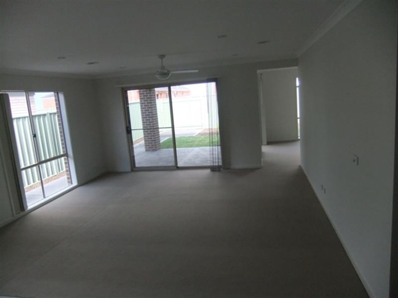 29 Manuka Gr, Wyndham Vale VIC 3024