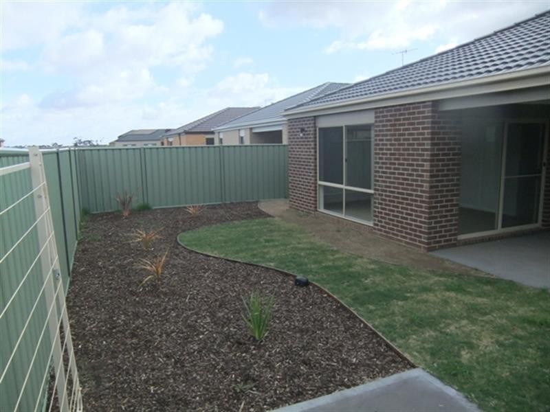 29 Manuka Gr, Wyndham Vale VIC 3024