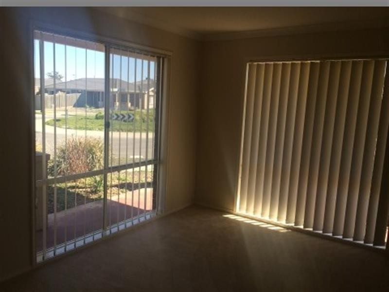 2 Province Gr, Doreen VIC 3754