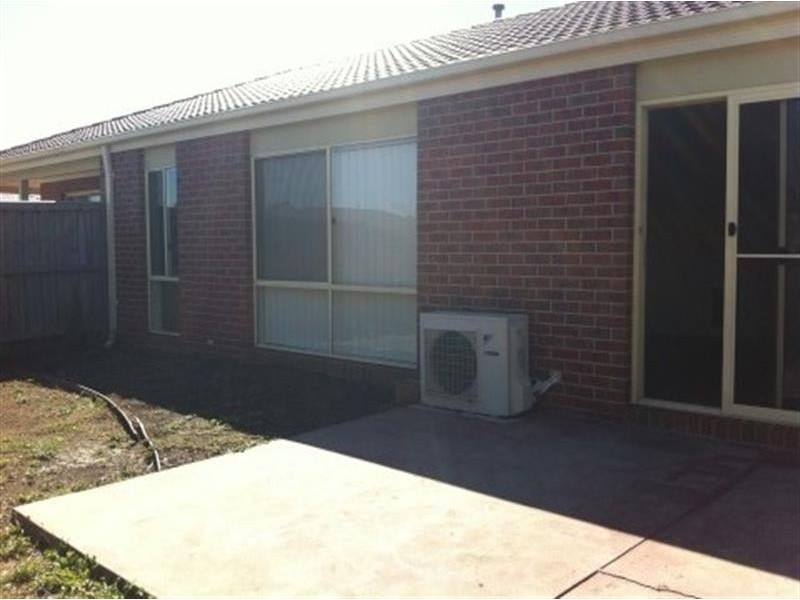 2 Province Gr, Doreen VIC 3754