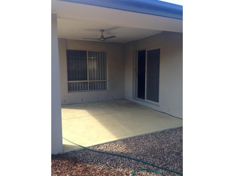 34 Nagle Dr, Sandhurst VIC 3977