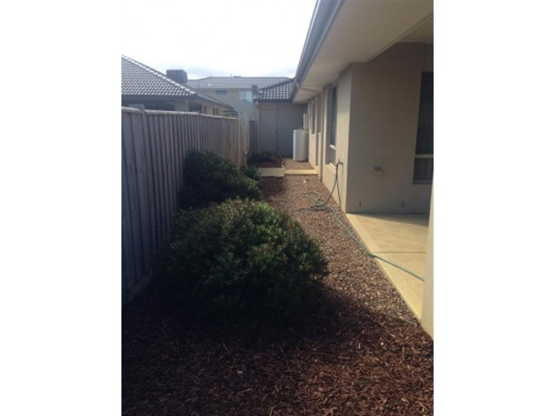 34 Nagle Dr, Sandhurst VIC 3977